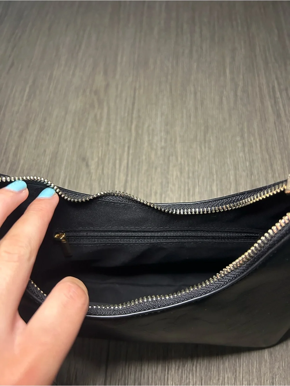 PRINCESS POLLY - Classic Black Shoulder Bag - Sleek Minimalist Women's Purse